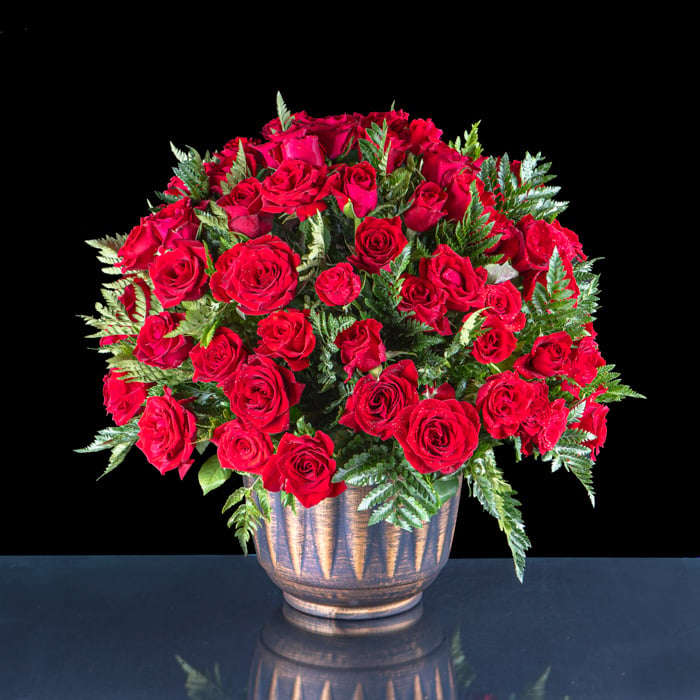 Country Roses 100 Red Roses Premium Arrangement Online at Kapruka | Product# flowers00T291