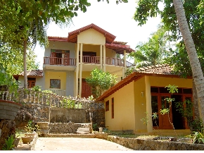 Sri Lanka home at Unawatuna - Out Of Colombo