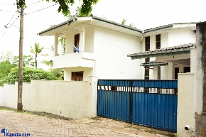 Sri Lanka home at Boralesgamuwa