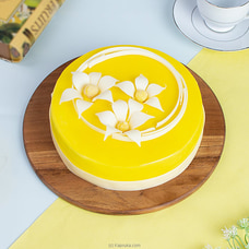 Yellowish Vanilla Sponge Gateau Buy new year Online for specialGifts