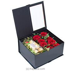 Splendor Of Tender  8 Red Roses Flower Arrangement Buy valentine Online for specialGifts