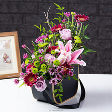 Ashleigh Flower Arrengement Buy Flower Delivery Online for specialGifts