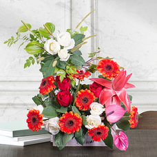 Tropical Harmony Vase Buy Flower Delivery Online for specialGifts