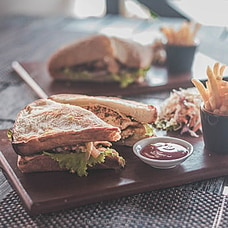 Cheesy Egg & Pol  Sambol Rost Paann Sandwich Buy Starbeans Ceylon Restaurants Online for specialGifts