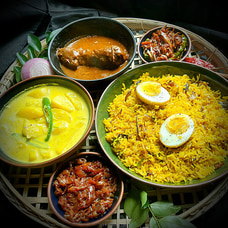 Raja Bojun Chicken Yellow Rice  Online for specialGifts