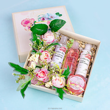 Sweet Rose Gift Box  - For Her / For Birthday Buy Sweet Buds Online for specialGifts