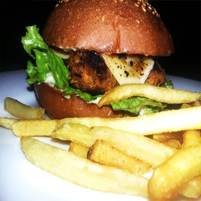 Grilled Chicken Burger Cheese Online at Kapruka | Product# dinemore00118