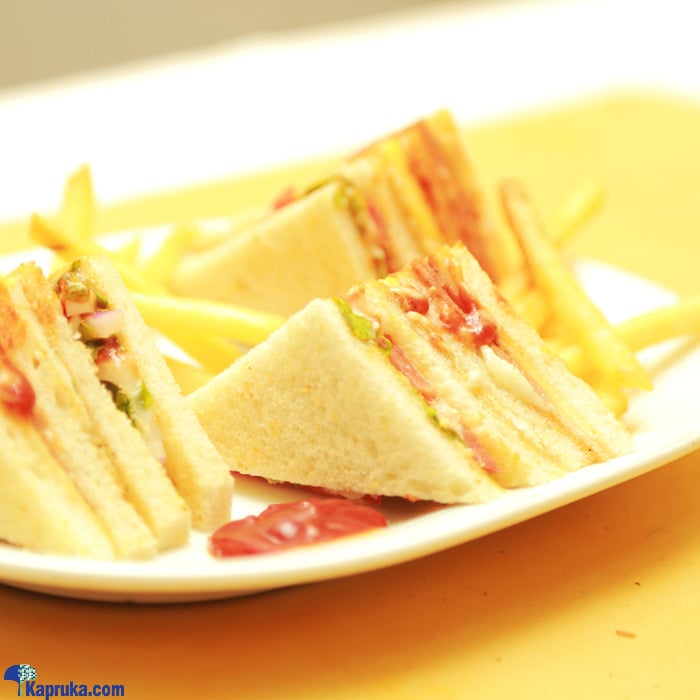 Chicken Club Sandwich Online at Kapruka | Product# dinemore00121