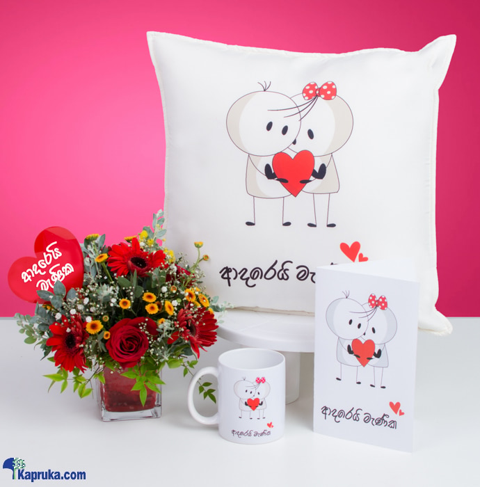 'adarei Manika' Gift Set With Fresh Blooms Online at Kapruka | Product# flowers00T1368
