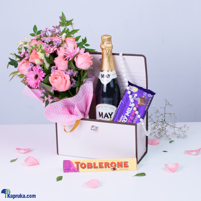 Sweetheart Delights - For Her Online at Kapruka | Product# flowers00T1467