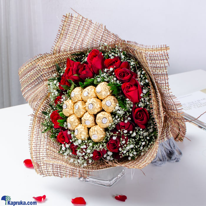 Ferrero Blooms Of Love 15 Red Rose Arrengement Online at Kapruka | Product# flowers00T1490