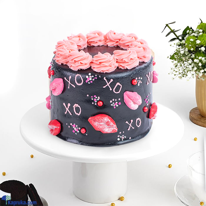 XOXO Kisses Cake Online at Kapruka | Product# cake00KA001606